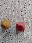 Shein - Pack of 2 Beauty Blenders - Coffee & Red