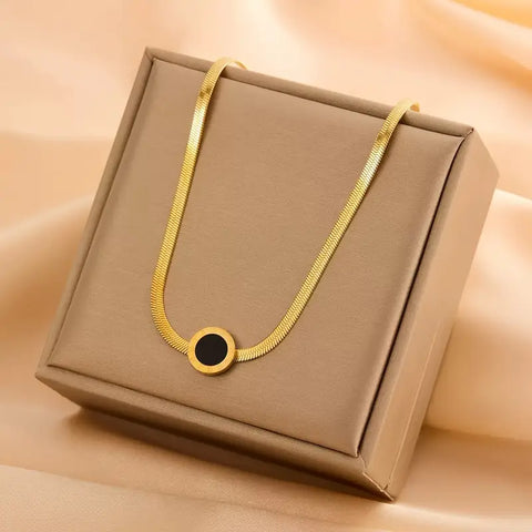 1pc olden-Black Women Necklace
