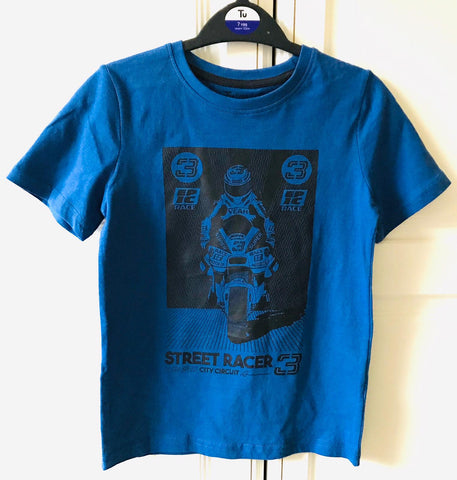 From UK  - Boys’ t-shirt Size: 7 years